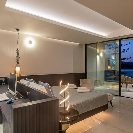 Sea Breeze Luxury Appt *
